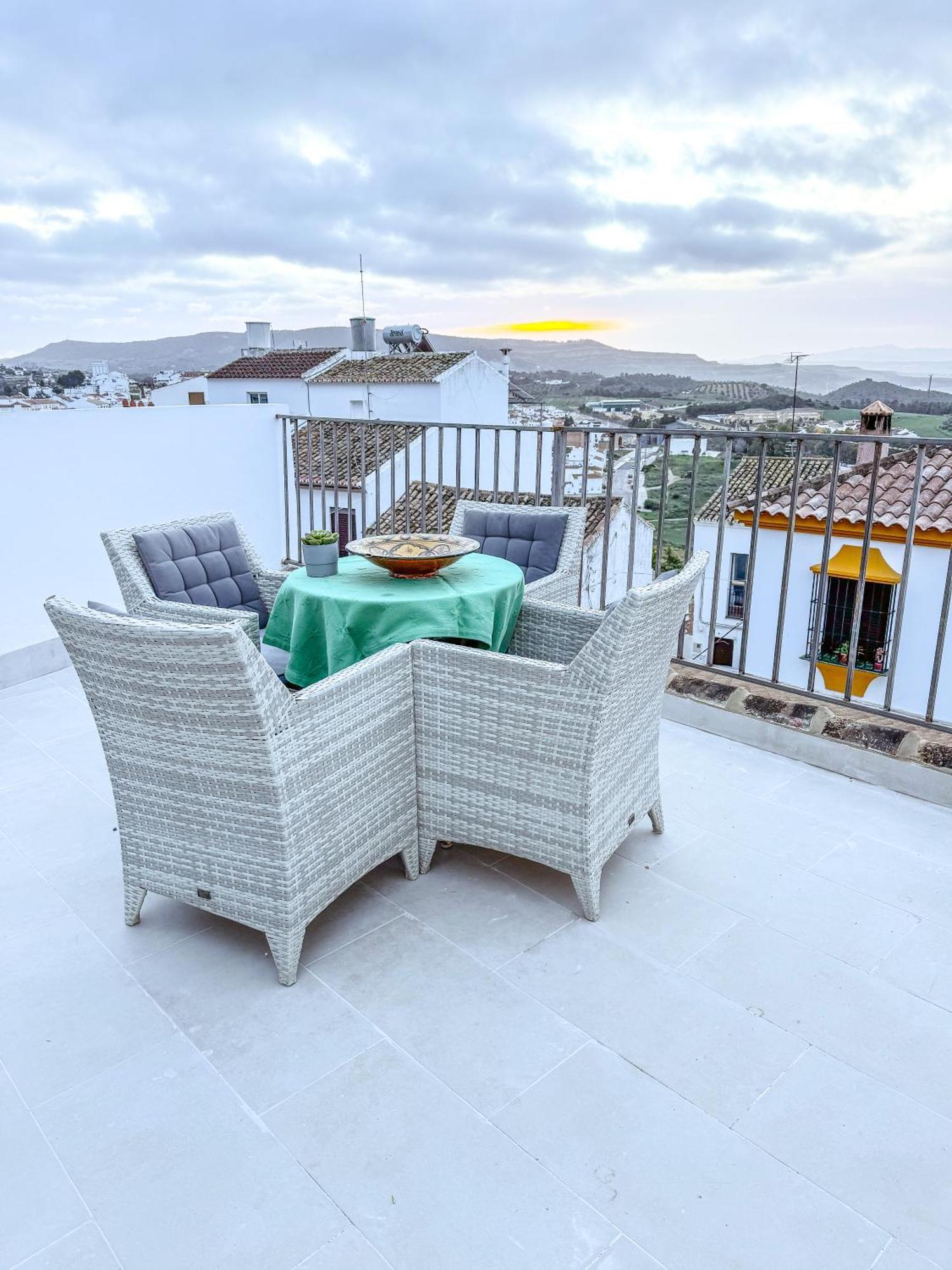 Vila Lemon Tree Patio Olvera Exteriér fotografie